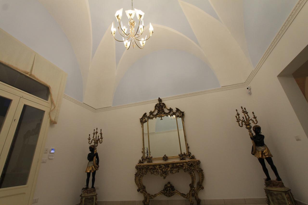 La Casa Del Mercante Racale Exterior foto